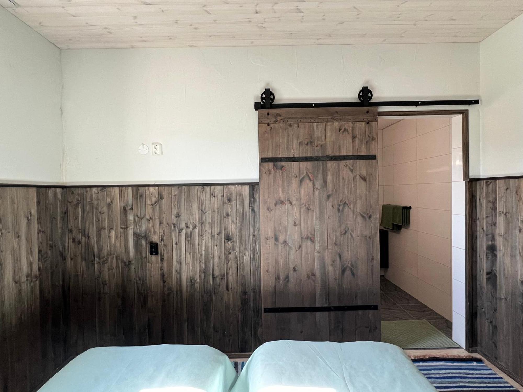 Kihnu Sadama Oeoemaja Guesthouse Lemsi Exterior foto