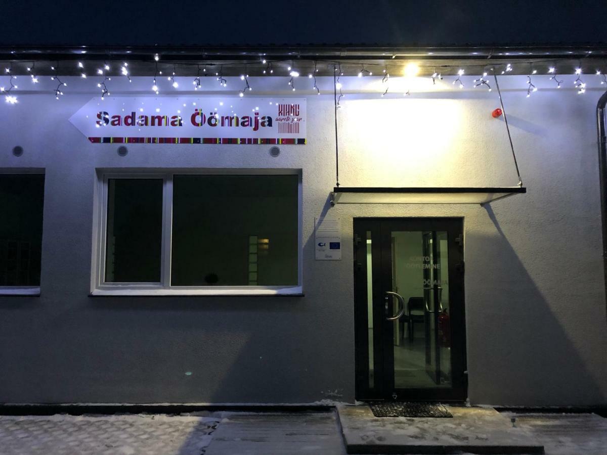 Kihnu Sadama Oeoemaja Guesthouse Lemsi Exterior foto